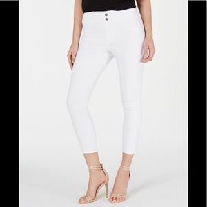 HUE Classic Smooth Denim Capri